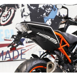 Portatarga regolabile Evotech per KTM Duke 125 e 390 dal 2017 Portatarga regolabile Evotech per KTM Duke 125 e 390 dal 2017