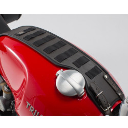 Tank strap SW-Motech linea Legend Gear per Triumph Bonneville T100, T120, Street Twin... Tank strap SW-Motech linea Legend Gear per Triumph Bonneville T100, T120, Street Twin...