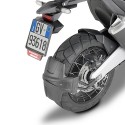 Parafango posteriore Givi RM02 per Honda X-ADV 750 e Forza 750 Parafango posteriore Givi RM02 per Honda X-ADV 750 e Forza 750