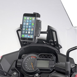 Traversino Givi per cruscotto di Kawasaki Versys 1000 dal 2017 Traversino Givi per cruscotto di Kawasaki Versys 1000 dal 2017