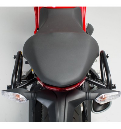 Telaio laterale SW-Motech per borsa Legend su Ducati Monster 797 Telaio laterale SW-Motech per borsa Legend su Ducati Monster 797