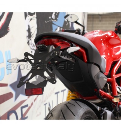 Portatarga regolabile Evotech per Ducati Monster 797,1200 e Supersport Portatarga regolabile Evotech per Ducati Monster 797,1200 e Supersport