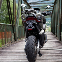 Portatarga regolabile Evotech per Honda X-ADV 750 Portatarga regolabile Evotech per Honda X-ADV 750