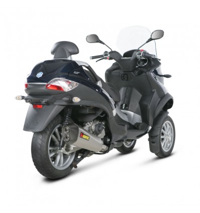 Marmitta Akrapovic Slip On Acciaio Inox omologata per Piaggio MP3 500/500LT 17-18 Marmitta Akrapovic Slip On Acciaio Inox omologata per Piaggio MP3 500/500LT 17-18