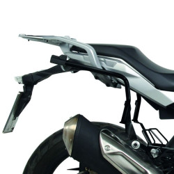 Portavaligie laterale Shad 3P per valigie SH36 su BMW G310 GS Portavaligie laterale Shad 3P per valigie SH36 su BMW G310 GS