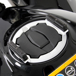 Flangia Hepco & Becker Tankring per Kawasaki Ninja 400 Flangia Hepco & Becker Tankring per Kawasaki Ninja 400