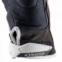 Guanti da moto Alpinestars SMX-2 Air Carbon bianchi e neri Guanti da moto Alpinestars SMX-2 Air Carbon bianchi e neri