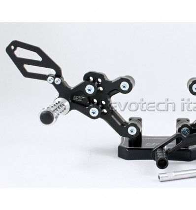 Pedane arretrate regolabili Evotech per Ducati 749 e 999 Pedane arretrate regolabili Evotech per Ducati 749 e 999