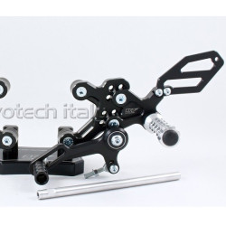 Pedane arretrate regolabili Evotech per Ducati 749 e 999 Pedane arretrate regolabili Evotech per Ducati 749 e 999