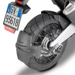 Parafango posteriore Givi RM02 su BMW G310 GS Parafango posteriore Givi RM02 su BMW G310 GS