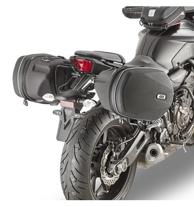 Telaietti Givi per borse laterali Easylock o borse morbide su Yamaha MT-07 dal 2018 Telaietti Givi per borse laterali Easylock o borse morbide su Yamaha MT-07 dal 2018
