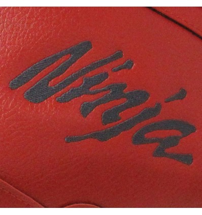 Copriserbatoio Bagster per Kawasaki Z650 Ninja dal 2017 in similpelle nero e rosso Copriserbatoio Bagster per Kawasaki Z650 Ninja dal 2017 in similpelle nero e rosso