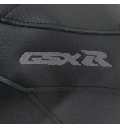 Copriserbatoio Bagster per Suzuki GSX-R 1000 dal 2017 in similpelle nero opaco Copriserbatoio Bagster per Suzuki GSX-R 1000 dal 2017 in similpelle nero opaco