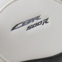Copriserbatoio Bagster per Honda CBR 500R dal 2016 in similpelle bianco, rosso e nero Copriserbatoio Bagster per Honda CBR 500R dal 2016 in similpelle bianco, rosso e nero