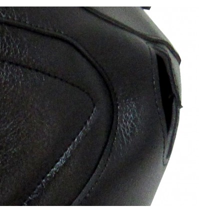 Copriserbatoio Bagster per Honda CB 1000R dal 2018 in similpelle nero e argento Copriserbatoio Bagster per Honda CB 1000R dal 2018 in similpelle nero e argento