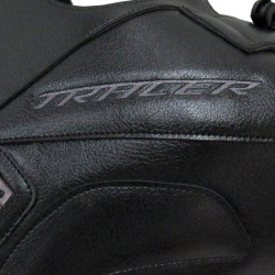 Copriserbatoio Bagster per Yamaha MT09 Tracer ABS nero e nero opaco Copriserbatoio Bagster per Yamaha MT09 Tracer ABS nero e nero opaco