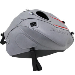 Copriserbatoio Bagster per Triumph Street Triple 675R dal 2013 grigio, nero e rosso Copriserbatoio Bagster per Triumph Street Triple 675R dal 2013 grigio, nero e rosso