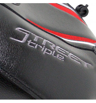 Copriserbatoio Bagster per Triumph Street Triple 675R dal 2013 nero e rosso Copriserbatoio Bagster per Triumph Street Triple 675R dal 2013 nero e rosso