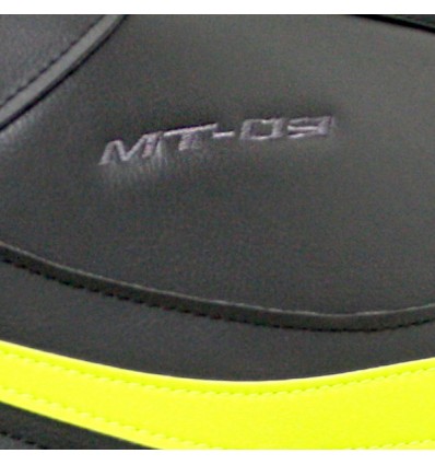 Copriserbatoio Bagster per Yamaha MT-03 dal 2016 nero, nero opaco e giallo Copriserbatoio Bagster per Yamaha MT-03 dal 2016 nero, nero opaco e giallo