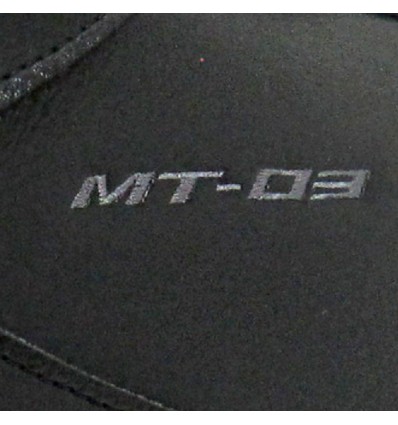 Copriserbatoio Bagster per Yamaha MT-03 dal 2016 nero e blu Copriserbatoio Bagster per Yamaha MT-03 dal 2016 nero e blu