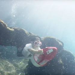 Sea scooter elettrico Yamaha Seal subacqueo fino a 5 mt