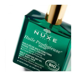 Flacone da 100 Ml di Nuxe Huile Prodigieuse olio secco multifunzione alle piacevoli note dell'olio essenziale di Neroli.